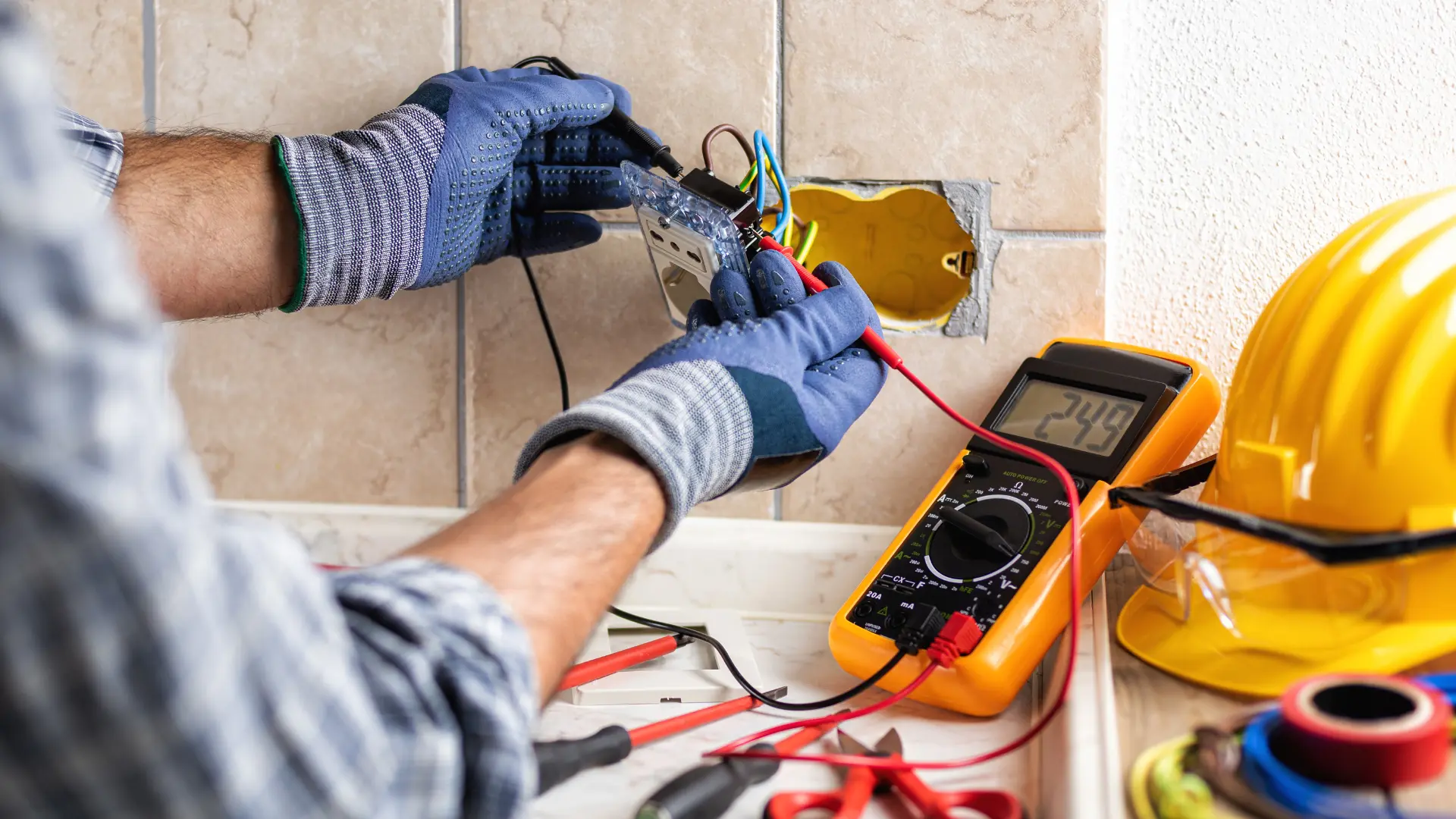 Residential electrical services in Massachusetts by EBM Construction Corp